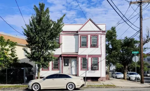 722 S 14th St, Newark, NJ 07103