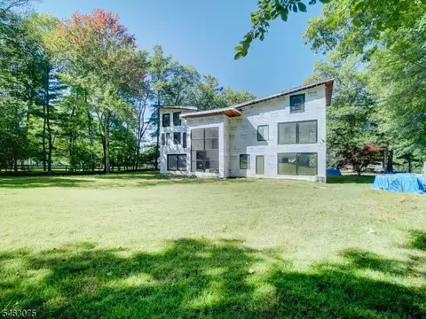 18 Rambling Brook Rd, Upper Saddle River, NJ 07458 photo 3