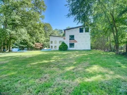 18 Rambling Brook Rd, Upper Saddle River, NJ 07458 photo 5