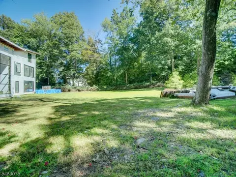18 Rambling Brook Rd, Upper Saddle River, NJ 07458 photo 4