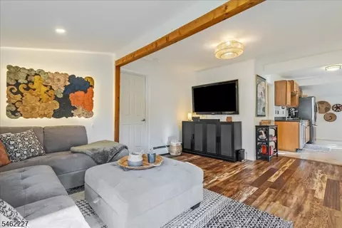 Living - 26 Lenape Trl, Wayne, NJ 07470 photo 1 of 1