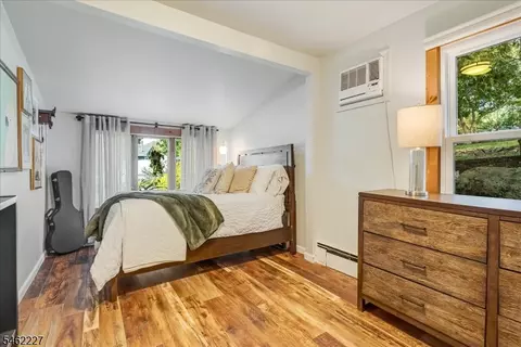 Bedroom - 26 Lenape Trl, Wayne, NJ 07470 photo 4 of 4