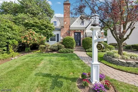 225 Hyslip Ave, Westfield, NJ 07090