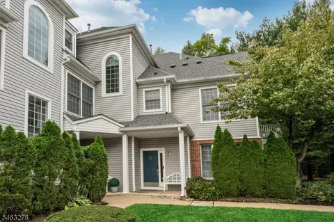 31 Twombly Ct, Morristown, NJ 07960