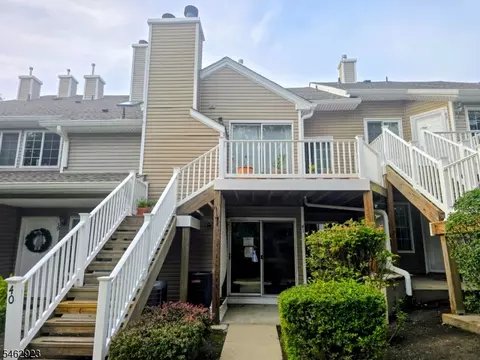 41 Stevens Ct, Bedminster, NJ 07921