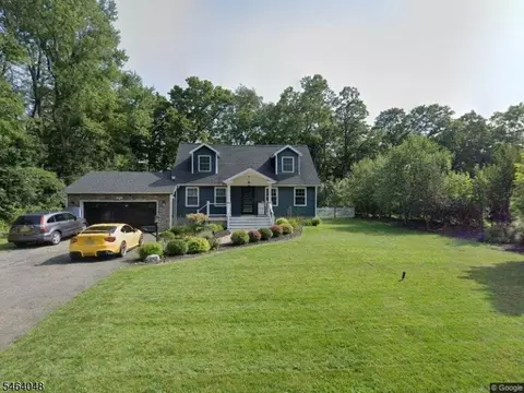 102 Stadelman Ave, Belvidere, NJ 07823