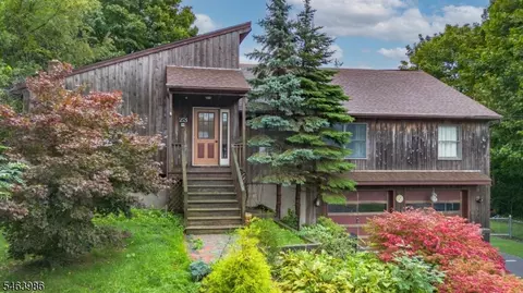 23 Glenridge Rd, Hewitt, NJ 07421