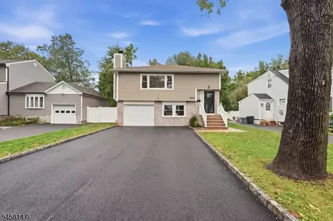 616 Cranford Ave, Kenilworth, NJ 07033