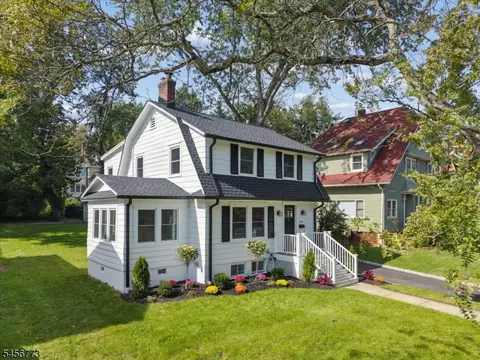 343 Meadowbrook Ln, South Orange Village, NJ 07079