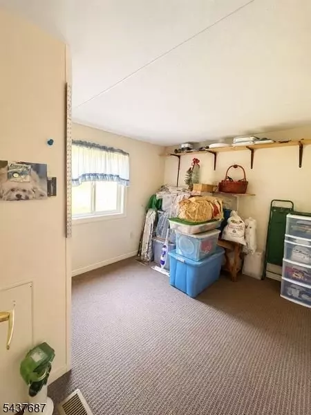 Bedroom - 7 Post, White Twp, NJ 07823 photo 3 of 3