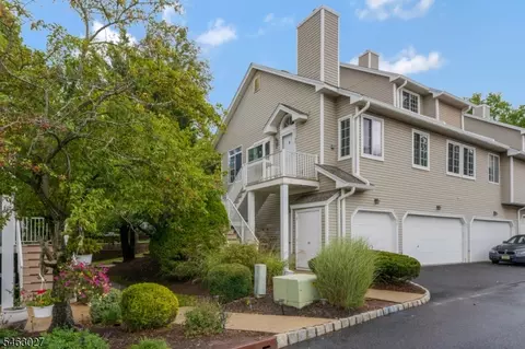90 Birchwood Rd, Bedminster, NJ 07921