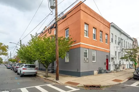 655 4th Ave, Elizabeth, NJ 07202