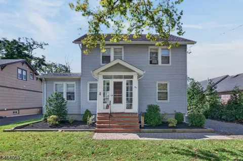 921 N Washington Ave, Green Brook, NJ 08812