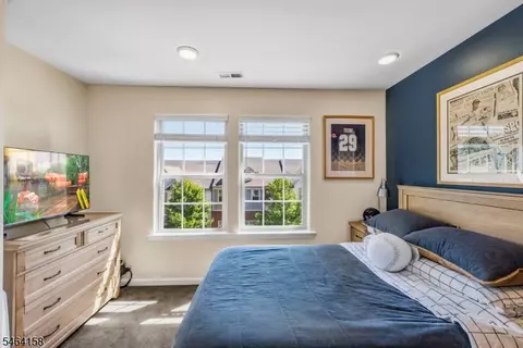 Bedroom - 82 Albert Ct, Randolph, NJ 07869 photo 2 of 3