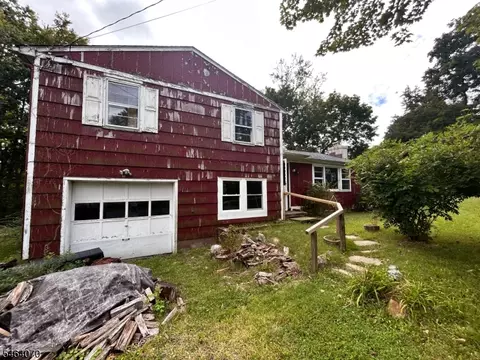 1 Stanley Pl, Far Hills, NJ 07931