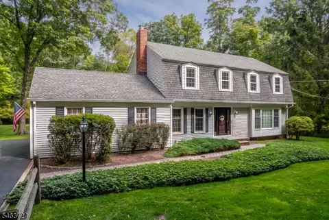 22 Wehrli Rd, Long Valley, NJ 07853