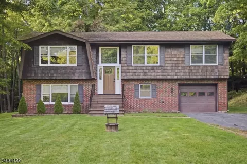 52 Lounsberry Hollow Rd, Sussex, NJ 07461
