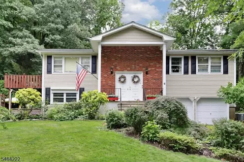 6 Cooper Dr, Wanaque, NJ 07465