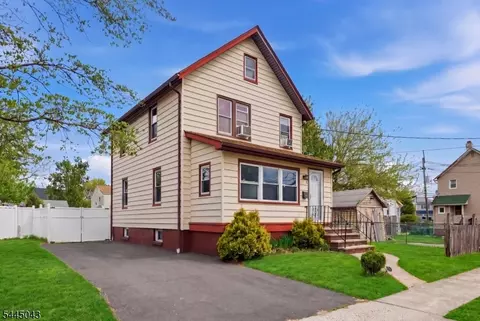 2 Lillian Ter, Woodbridge, NJ 07095