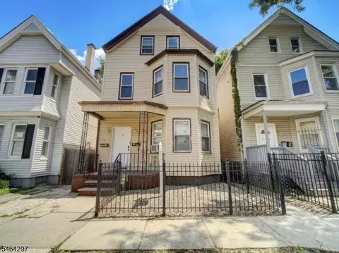144 Steuben St, East Orange, NJ 07018