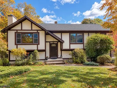 118 Ridge Rd, Branchville, NJ 07826