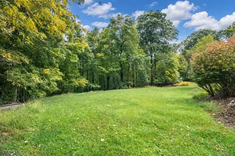 118 Ridge Rd, Branchville, NJ 07826
