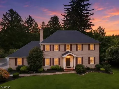 69 Brookside Rd, Randolph, NJ 07869