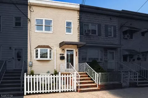 133 12 Prospect Ave, Bayonne, NJ 07002