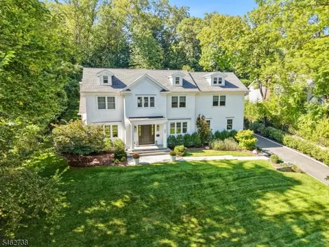 23 Woodfield Dr, Short Hills, NJ 07078