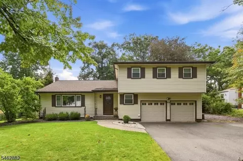 33 Celtic Way, Parsippany, NJ 07054