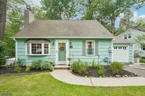166 Beech Ter, Wayne, NJ 07470