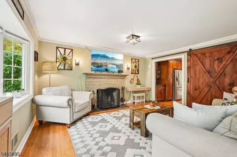 Living - 166 Beech Ter, Wayne, NJ 07470 photo 1 of 2
