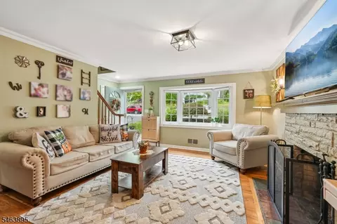 Living - 166 Beech Ter, Wayne, NJ 07470 photo 2 of 2