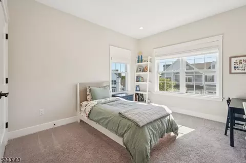 Bedroom - 30 Juniper Ct, Cedar Grove, NJ 07009 photo 3 of 6