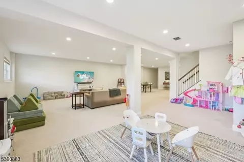 Other - 30 Juniper Ct, Cedar Grove, NJ 07009 photo 11 of 16