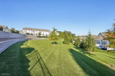 Exterior - 30 Juniper Ct, Cedar Grove, NJ 07009 photo 9 of 10