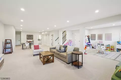Living - 30 Juniper Ct, Cedar Grove, NJ 07009 photo 2 of 2