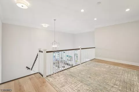 Entry Way - 30 Juniper Ct, Cedar Grove, NJ 07009 photo 3 of 7