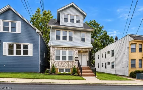 17 Arverne Ter, Irvington, NJ 07111