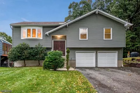 7 Ute Pl, Rockaway, NJ 07866