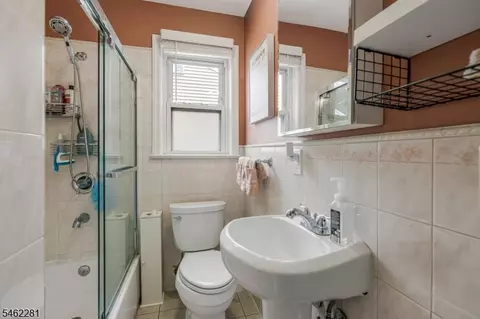 Bath - 324 Codrington Pl, Bound Brook, NJ 08805 photo 1 of 2