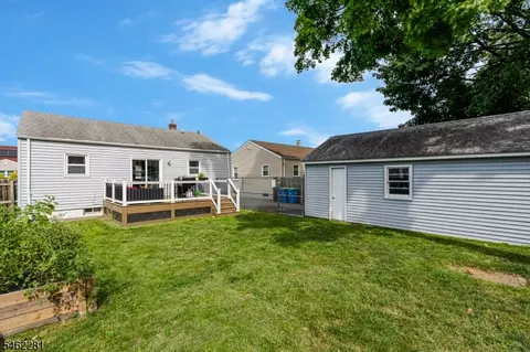 Exterior - 324 Codrington Pl, Bound Brook, NJ 08805 photo 8 of 10