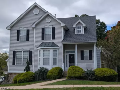 47 Winding Hill Dr, Hackettstown, NJ 07840