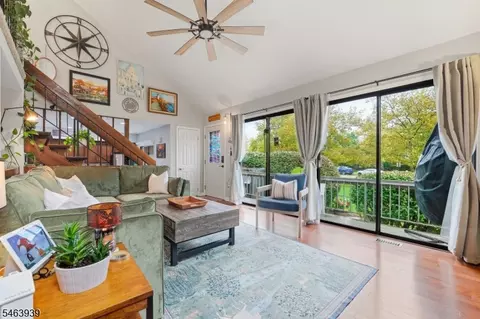 300 Gemini Dr #3C, Hillsborough, NJ 08844