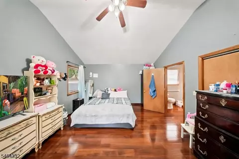 Bedroom - 953 W 5th St, Plainfield, NJ 07063 photo 5 of 6