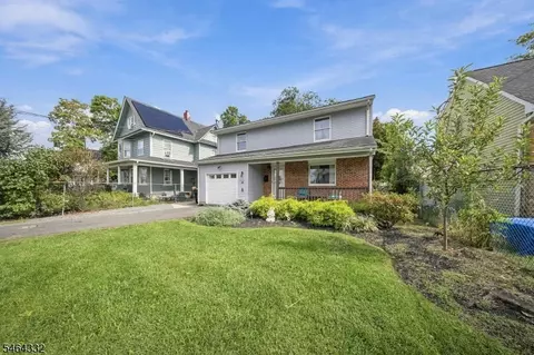 Exterior - 953 W 5th St, Plainfield, NJ 07063 photo 2 of 3