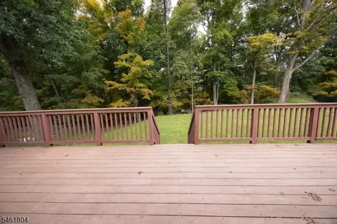Exterior - 62 Summit Dr, Wantage, NJ 07461 photo 7 of 7
