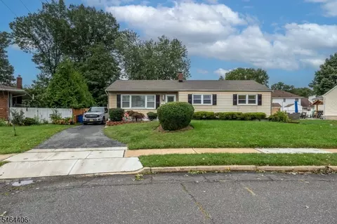 25 Lawrence Pl, Freehold, NJ 07728