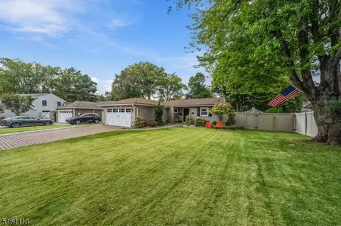 Exterior - 59 Eagle Dr, Emerson, NJ 07630 photo 6 of 6