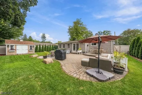 Exterior - 59 Eagle Dr, Emerson, NJ 07630 photo 3 of 6